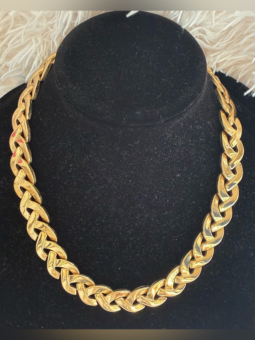 VTG Chunky Gold-Tone Chain Link Necklace Statement Gold Tone